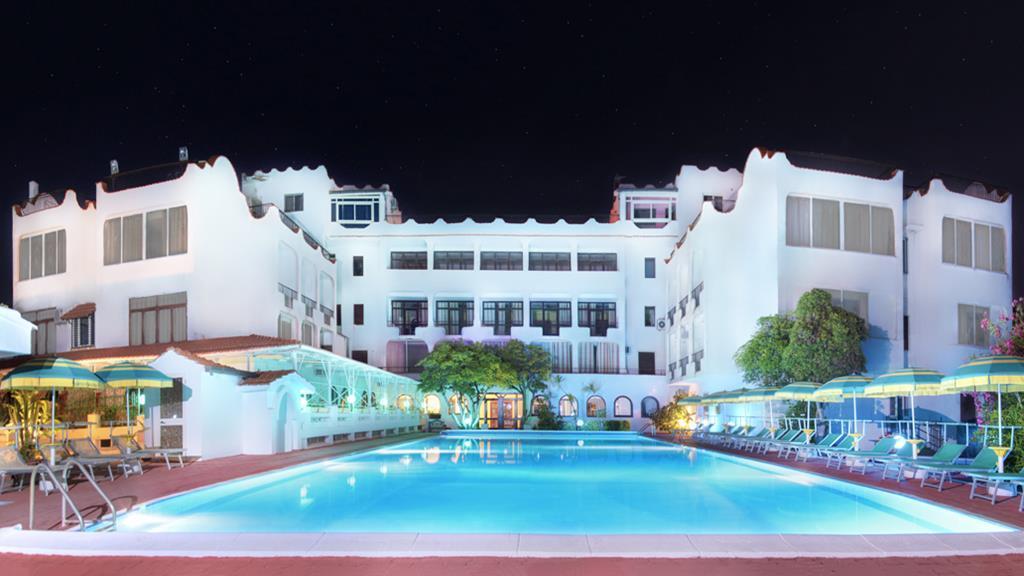 International Resort موندراغوني المظهر الخارجي الصورة