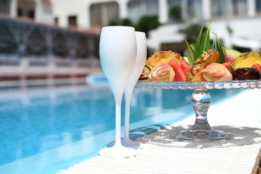 International Resort موندراغوني المظهر الخارجي الصورة
