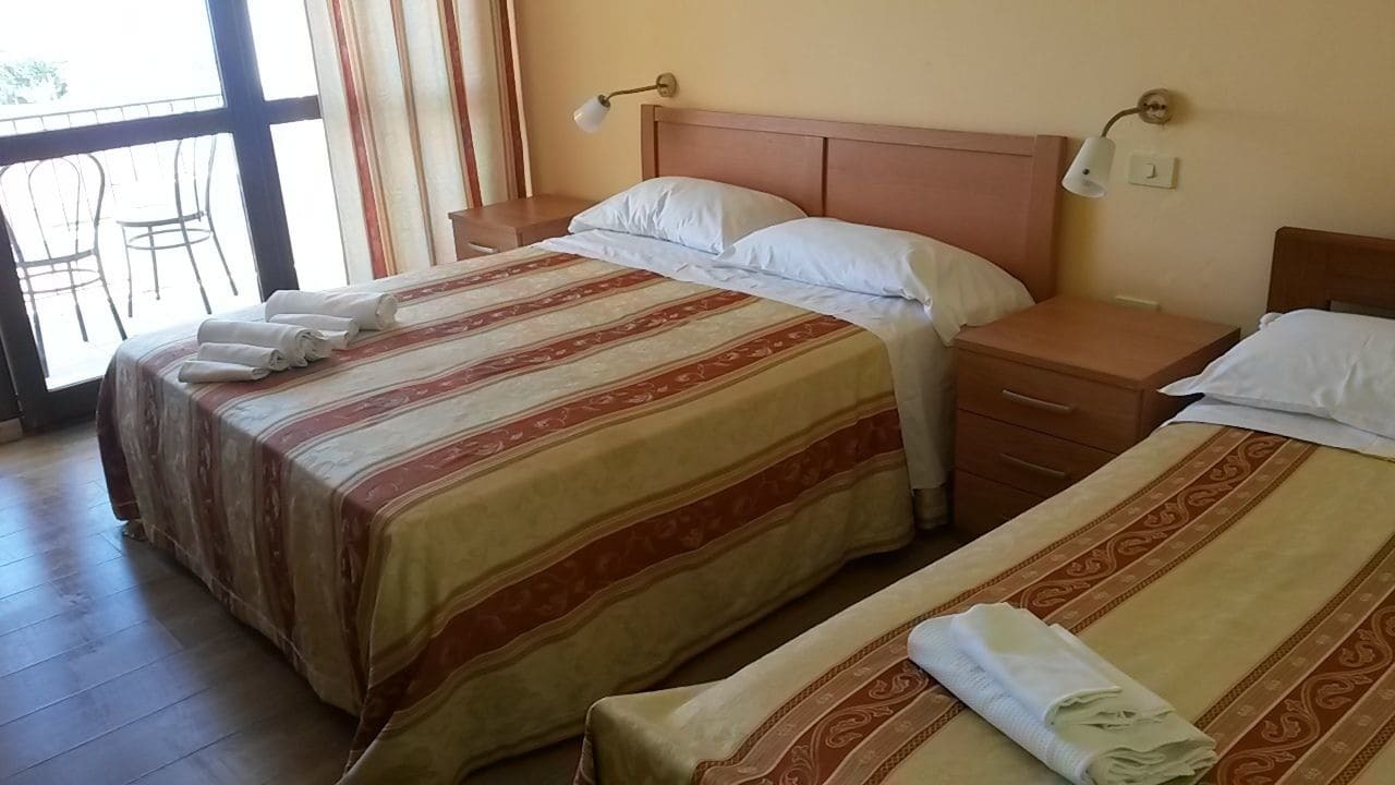 International Resort موندراغوني المظهر الخارجي الصورة